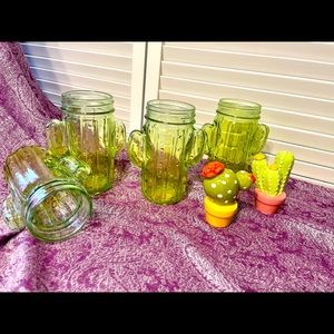 Cactus salt & pepper shakers and four cactus shaped mason jars
